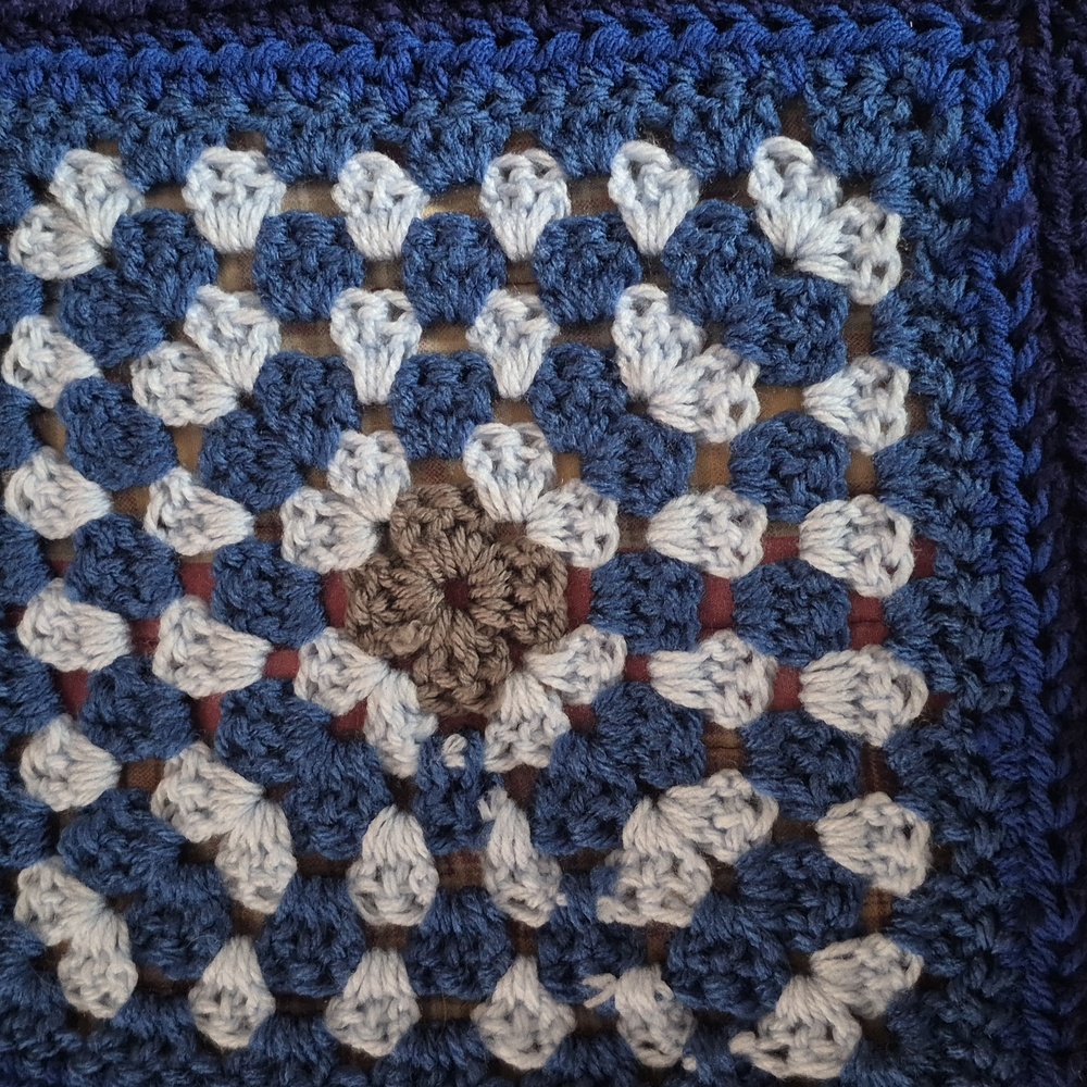 Handmade Lap Afghan Blues And Gray 50" X 36" New And Never Used Comfy Warm Gift - Picture 5 of 6